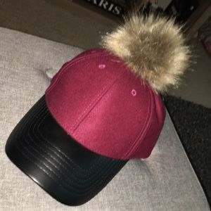 BURGUNDY HAT WITH FUR POM